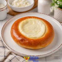 Ватрушка сдобная с творогом, вес 100 г.